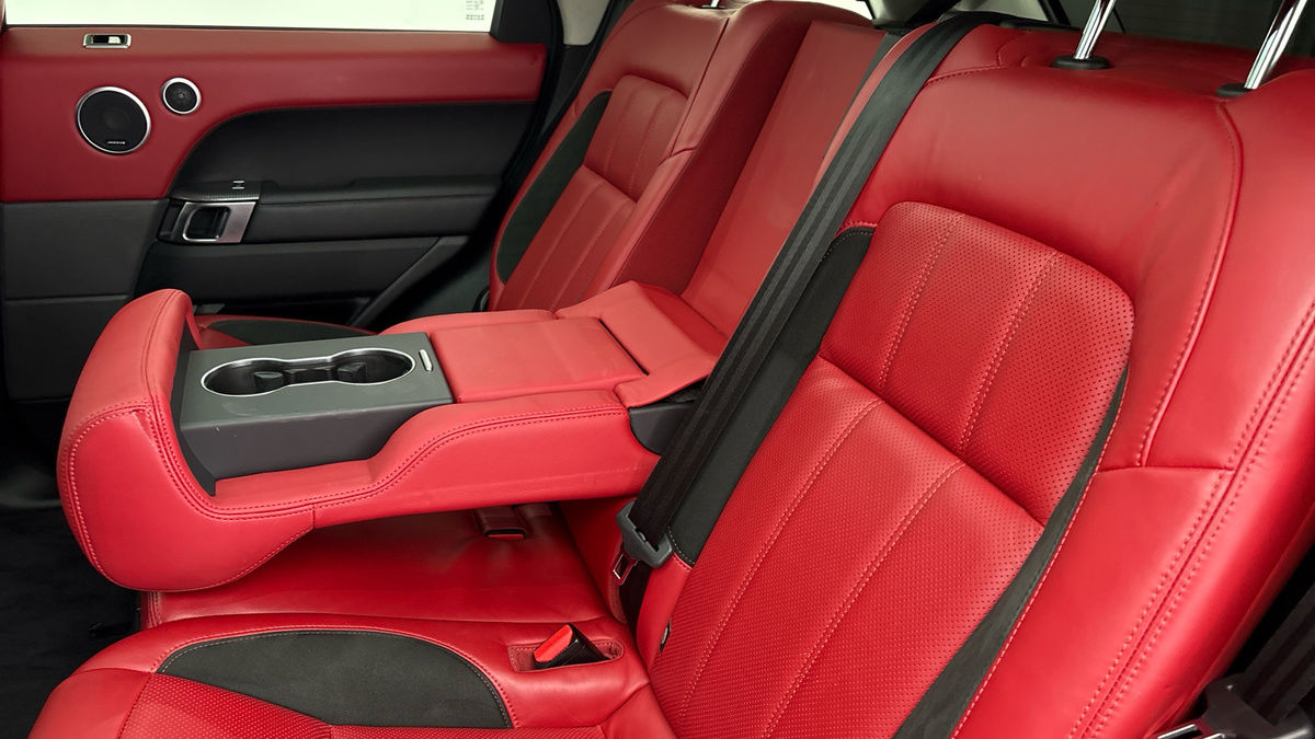 Land Rover Range Rover Sport Image 9