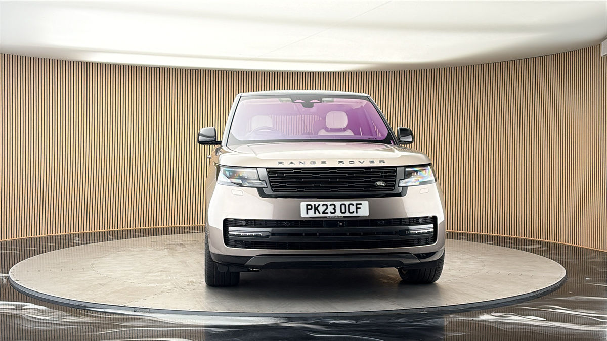 More views of Land Rover Range Rover