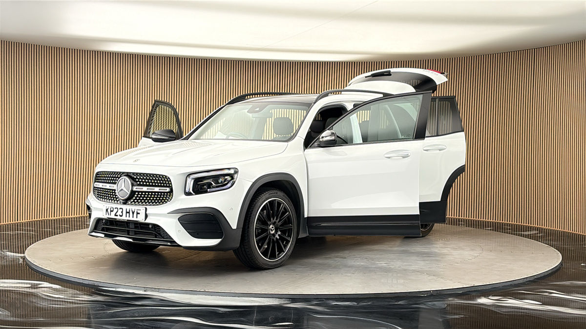 More views of Mercedes-Benz GLB