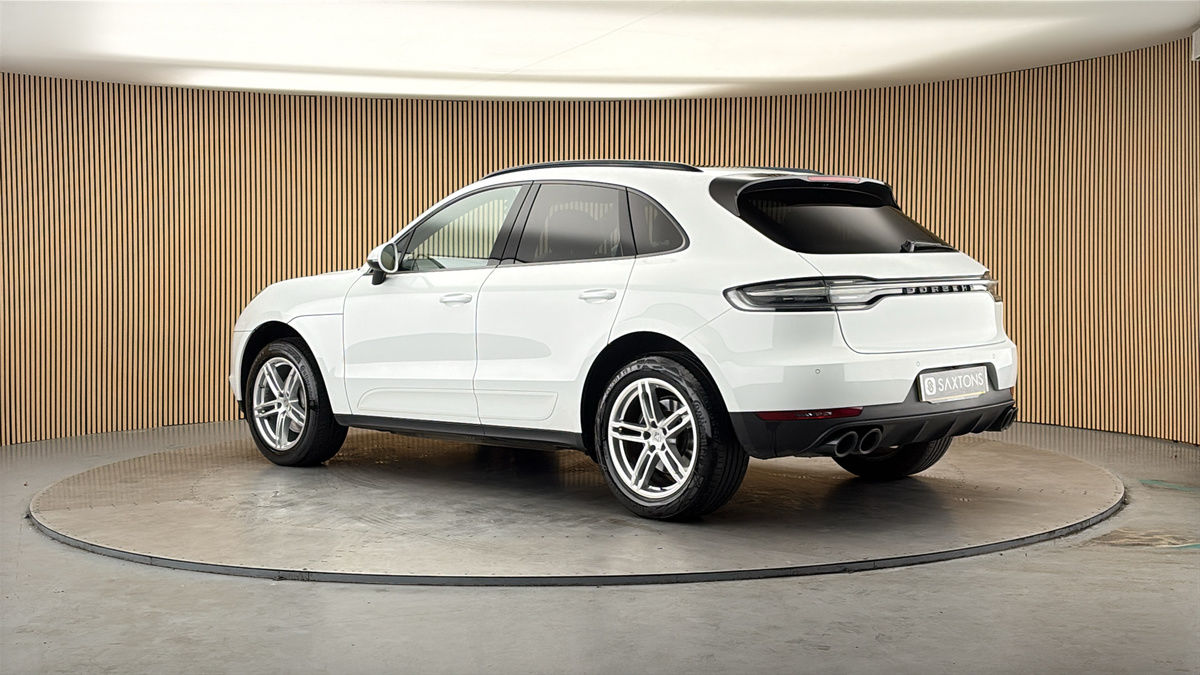 More views of Porsche Macan