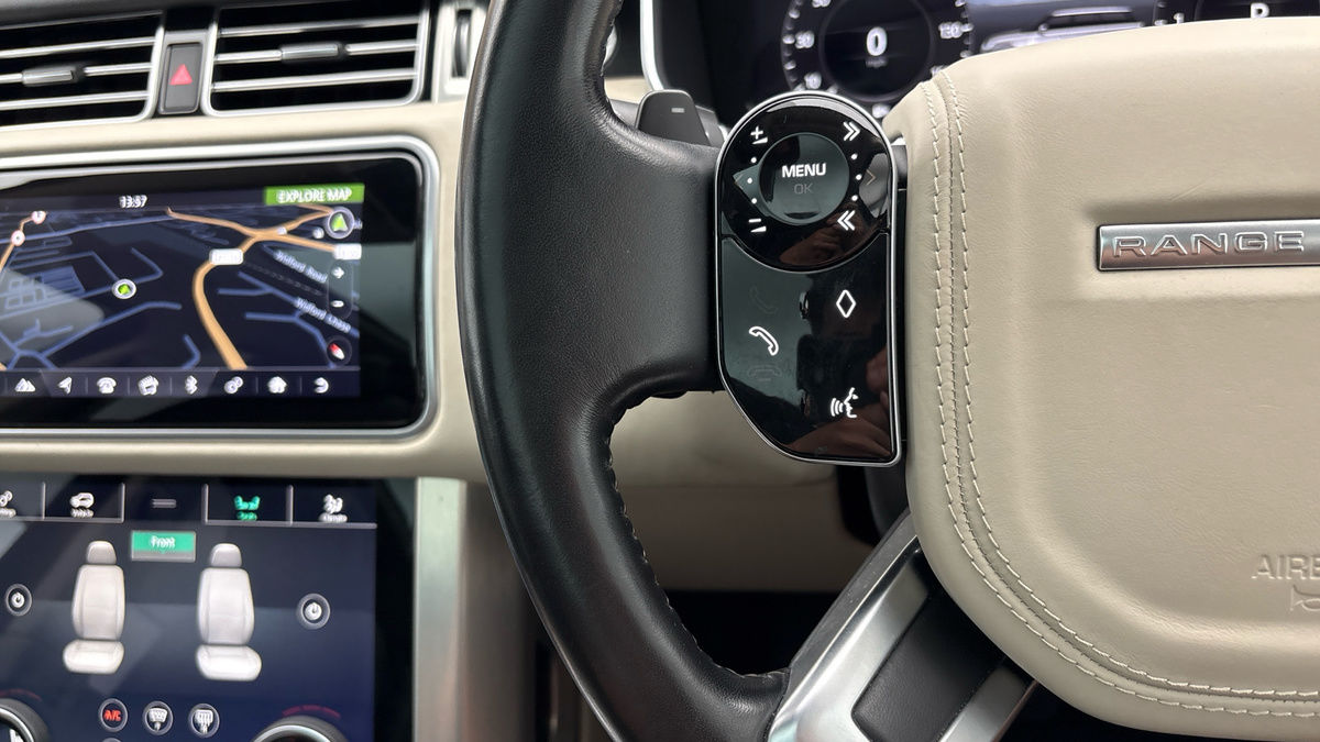 Land Rover Range Rover Image 13
