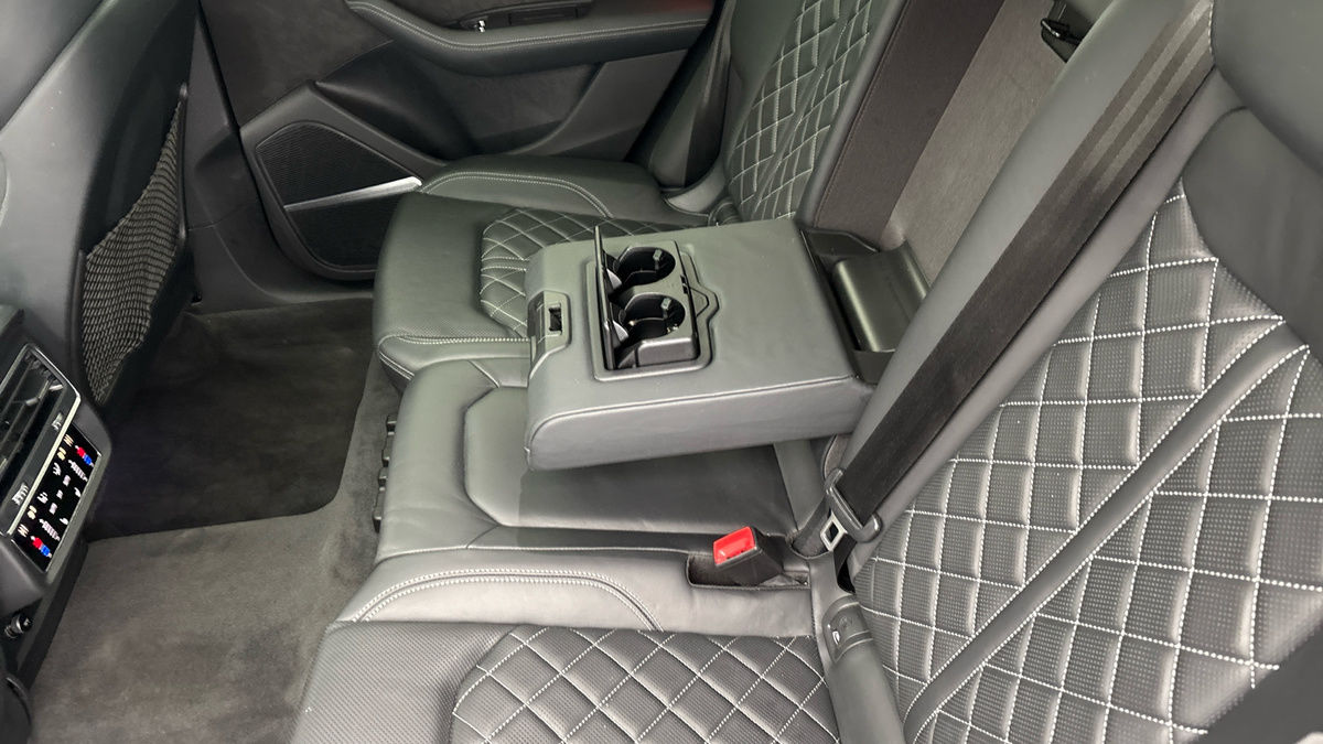 Audi SQ8 Image 9