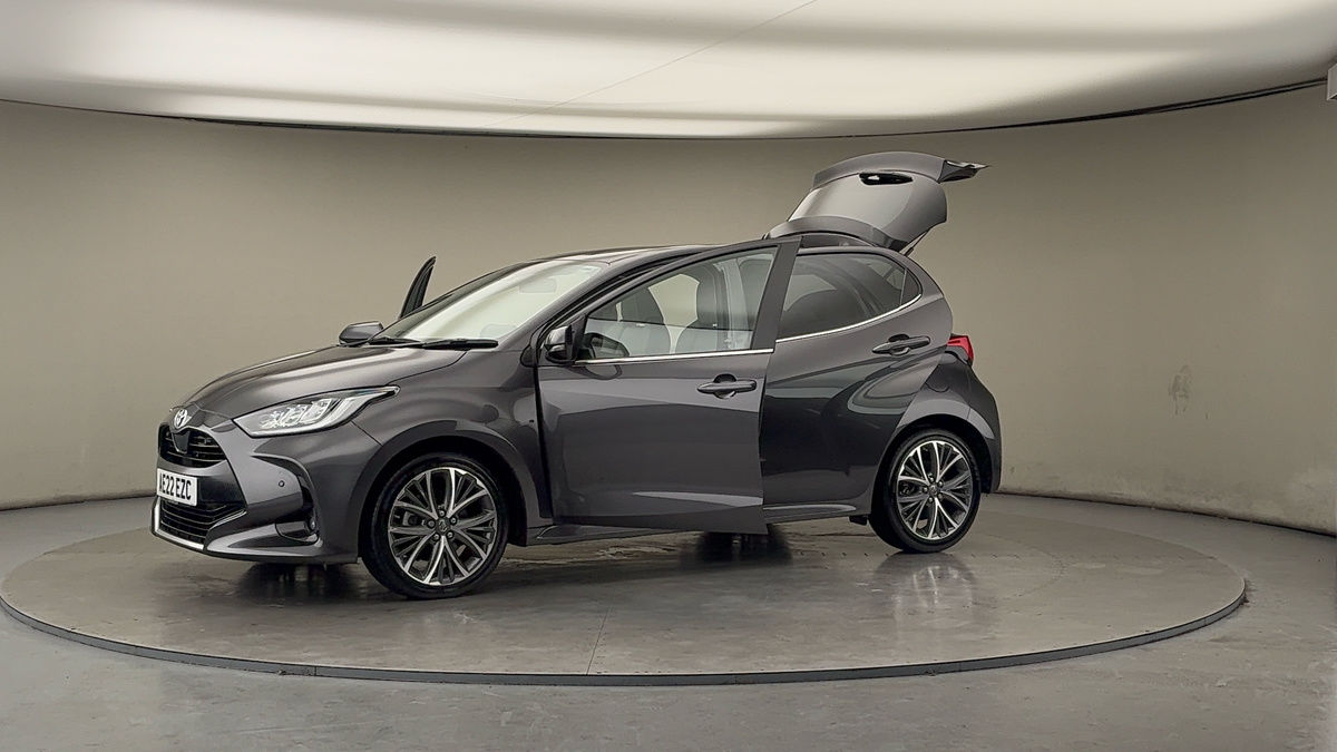 More views of Toyota Yaris