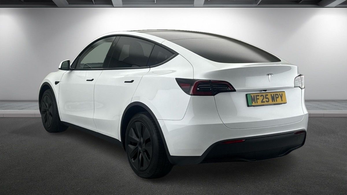 Tesla Model Y Image 2