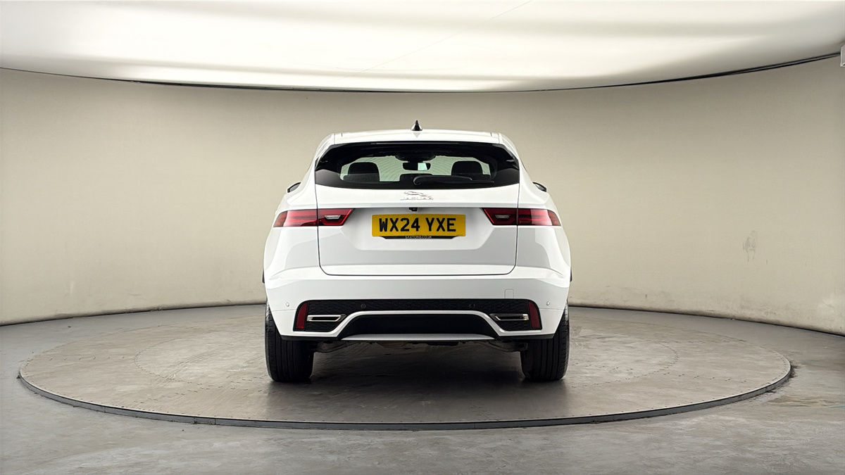 Jaguar E-PACE Image 4