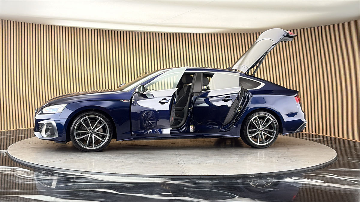 More views of Audi A5