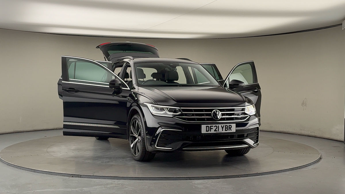 More views of Volkswagen Tiguan