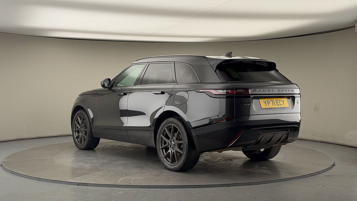 Land Rover Range Rover Velar Image 2