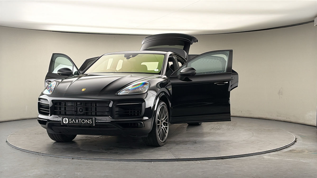 More views of Porsche Cayenne