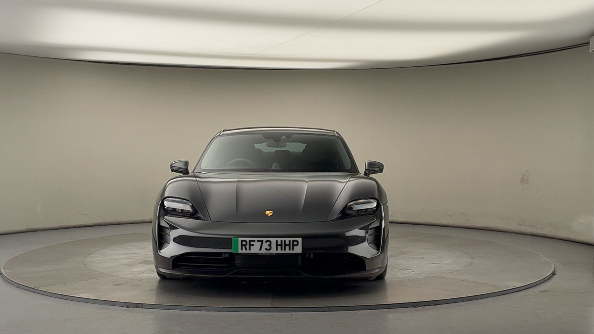 Porsche Taycan Image 3