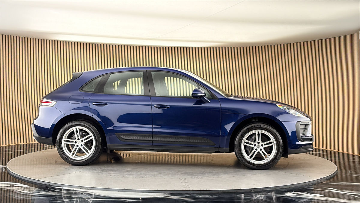More views of Porsche Macan
