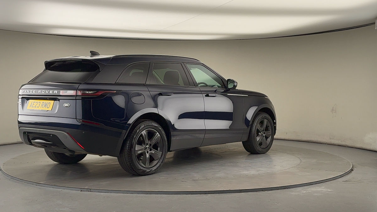 Land Rover Range Rover Velar Image 21