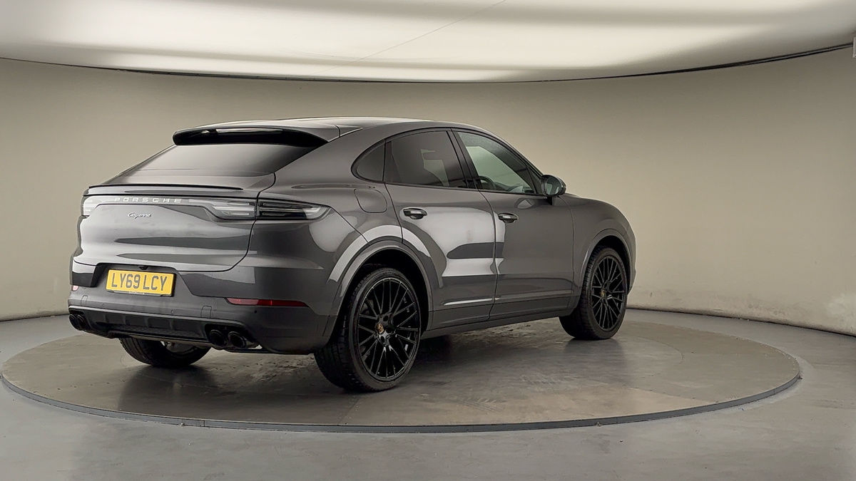 More views of Porsche Cayenne