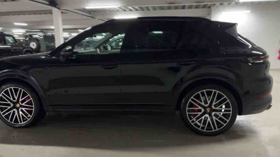More views of Porsche Cayenne