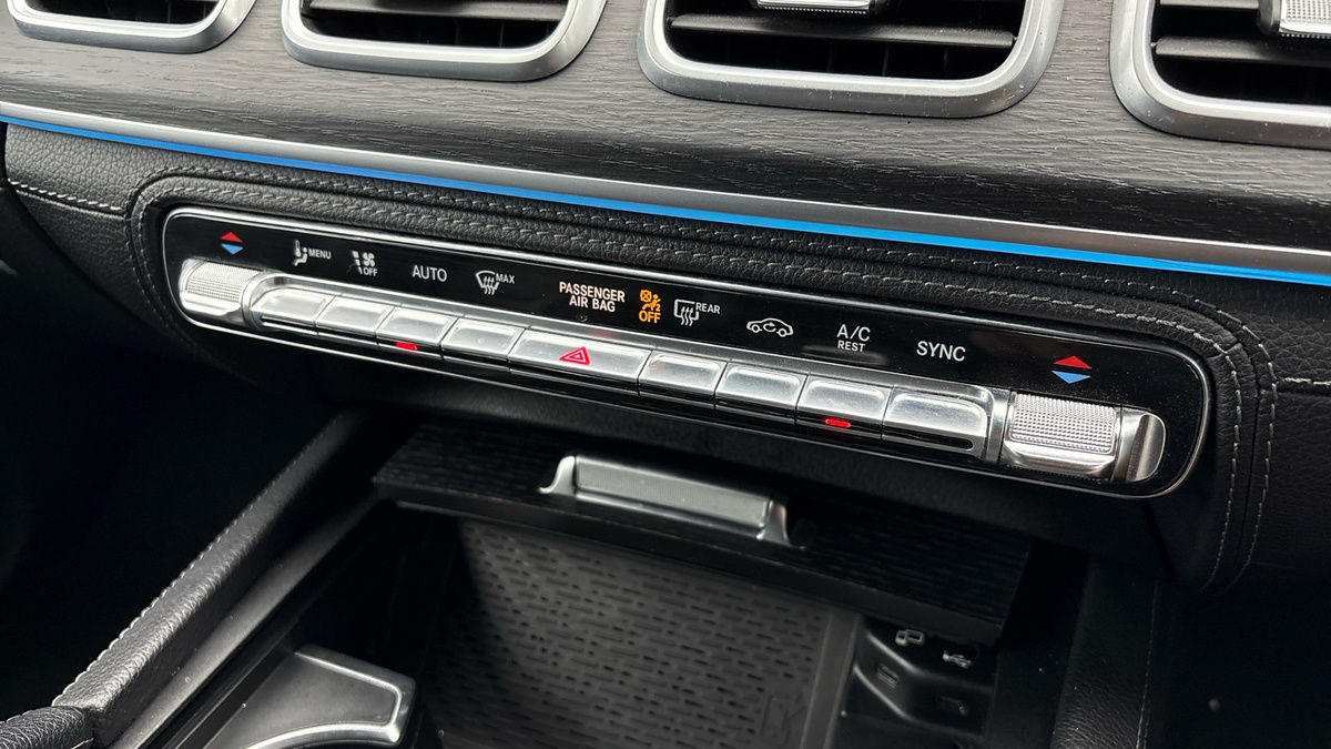 Mercedes-Benz GLE Image 25