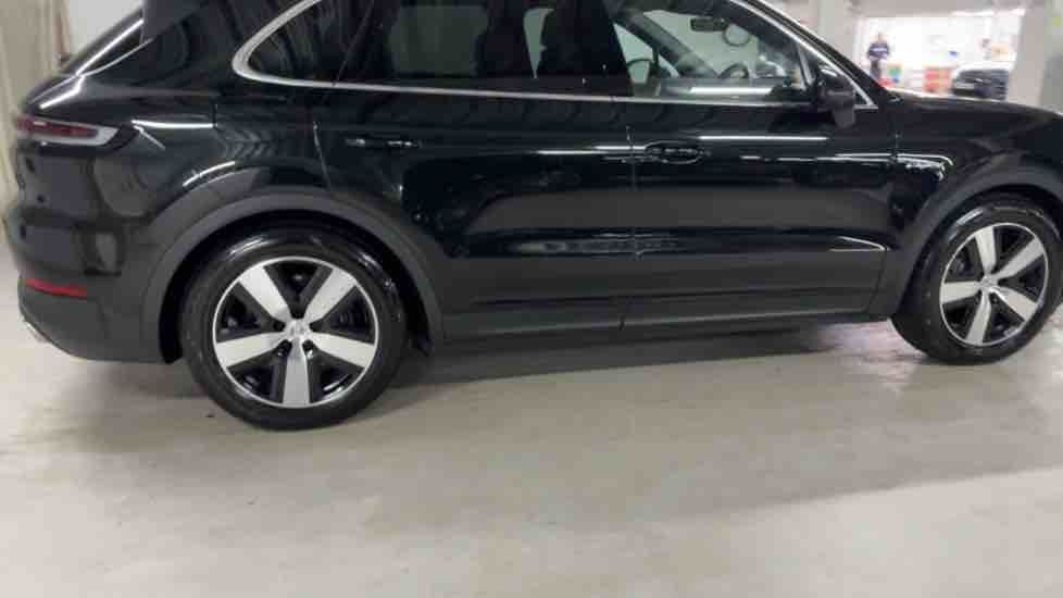 More views of Porsche Cayenne