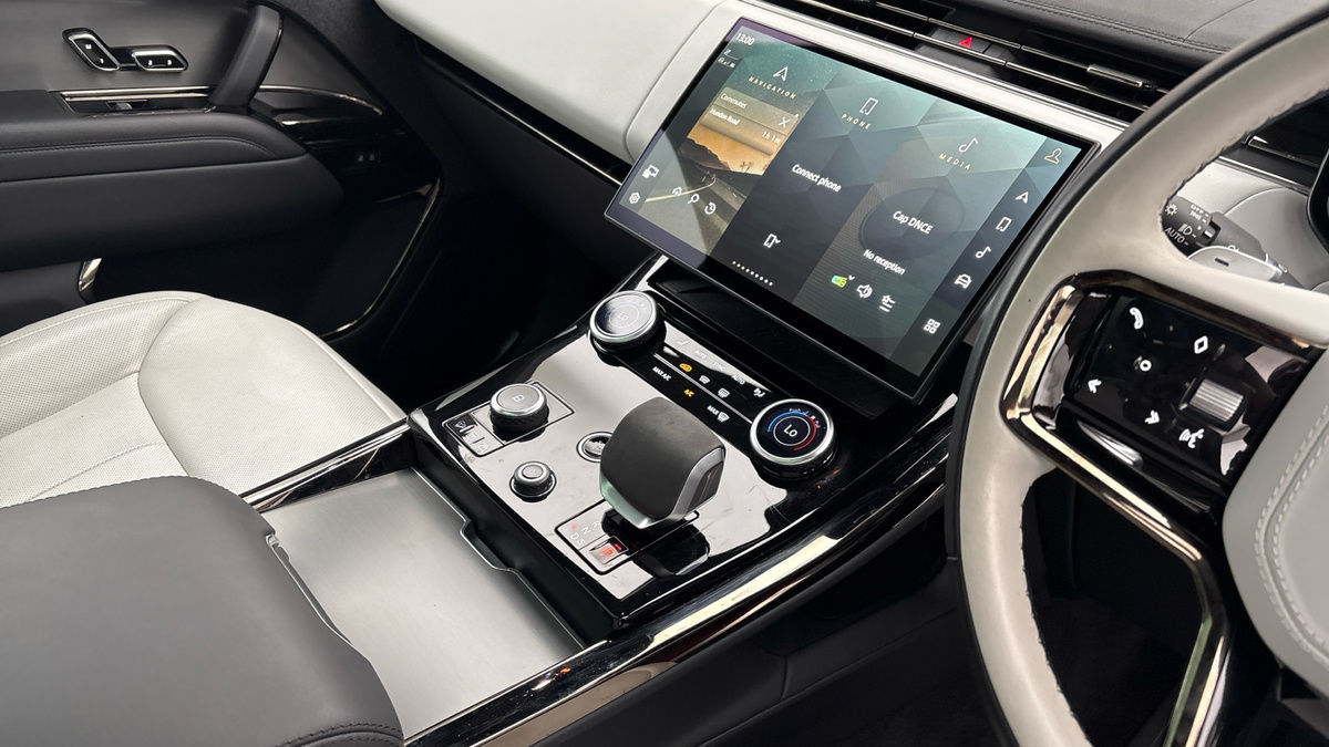 Land Rover Range Rover Sport Image 18