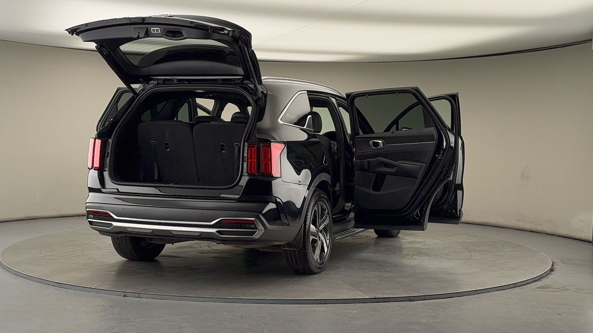 More views of Kia Sorento