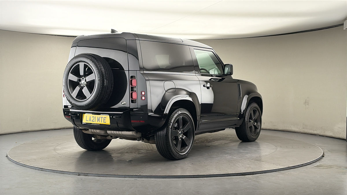 More views of Land Rover Defender 90