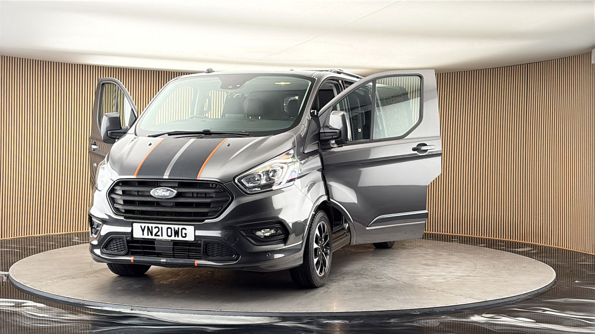More views of Ford Transit Custom