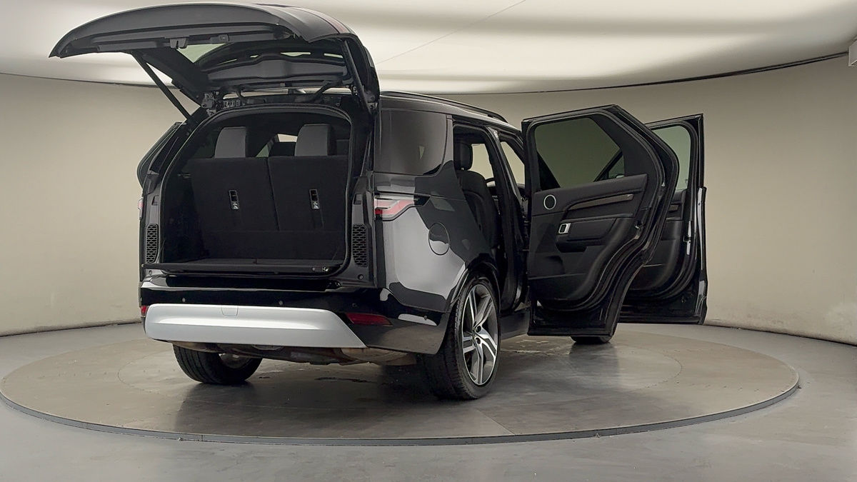 More views of Land Rover Discovery