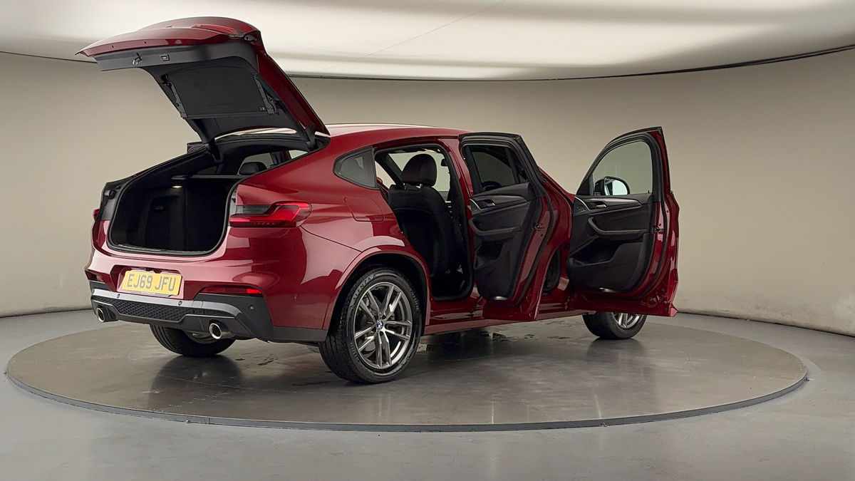 More views of BMW X4