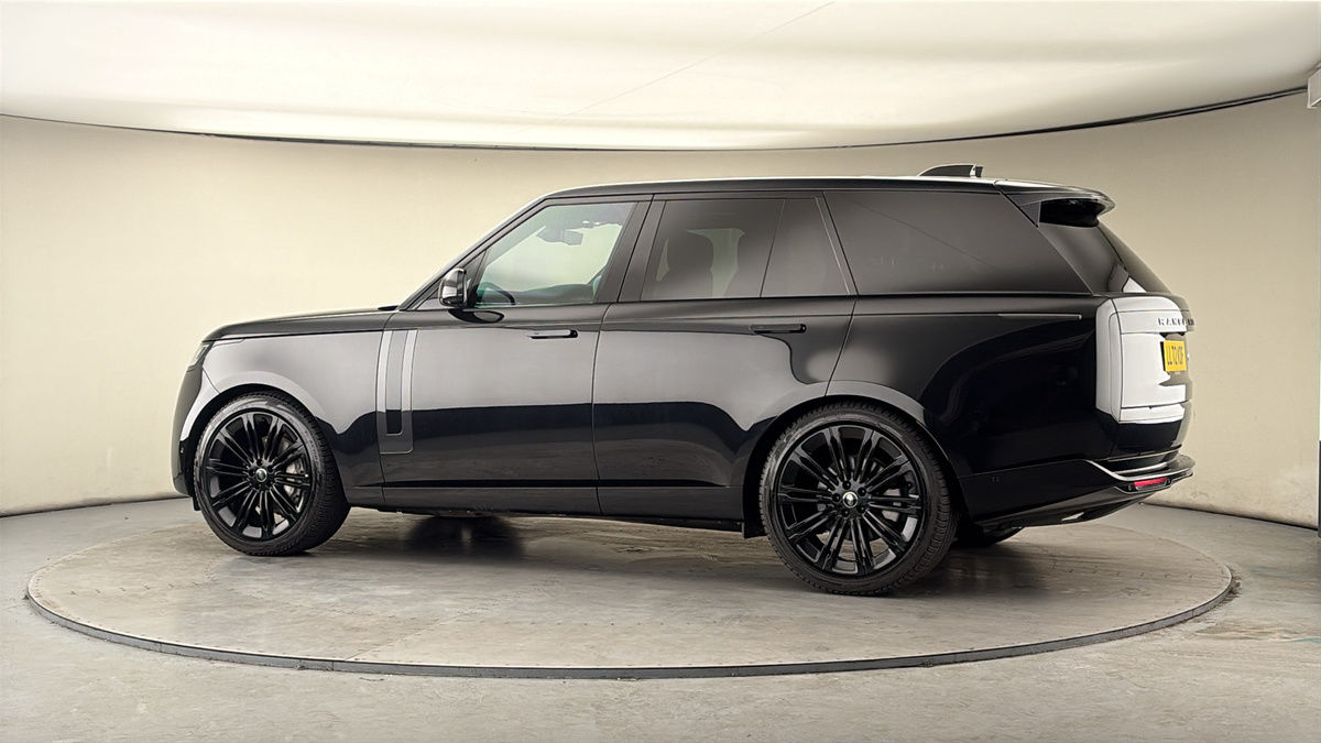 More views of Land Rover Range Rover