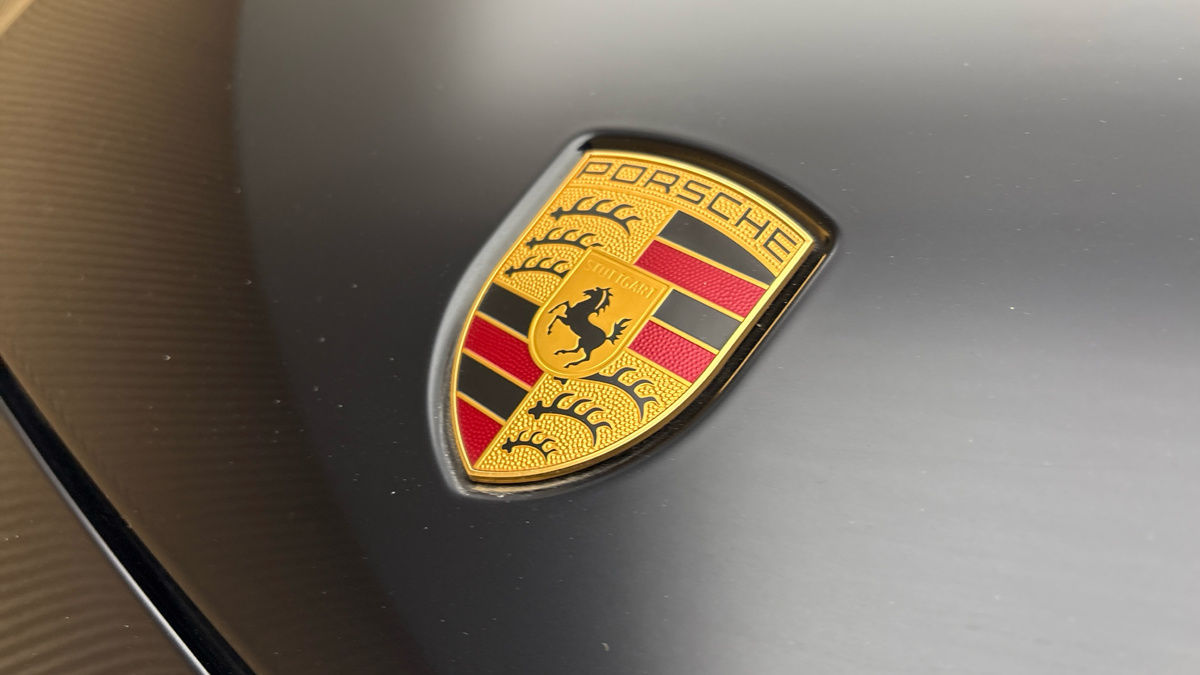 Porsche Cayenne Image 24