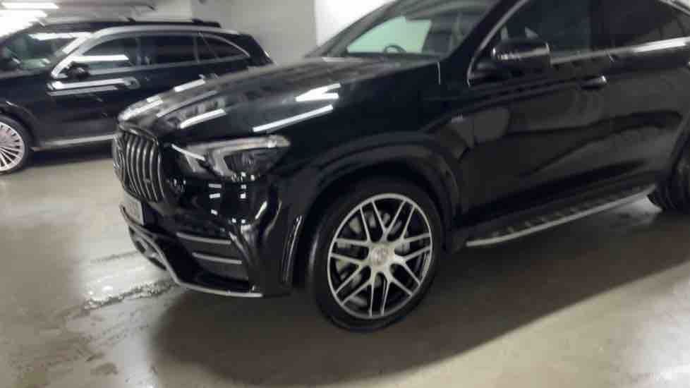 More views of Mercedes-Benz GLE