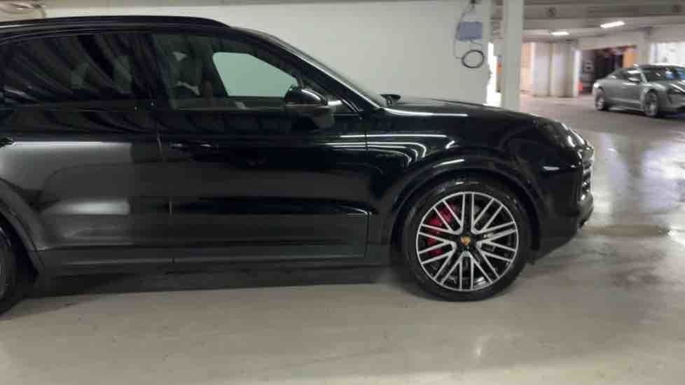 More views of Porsche Cayenne