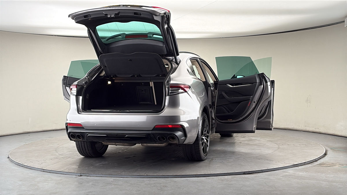 More views of Maserati Levante