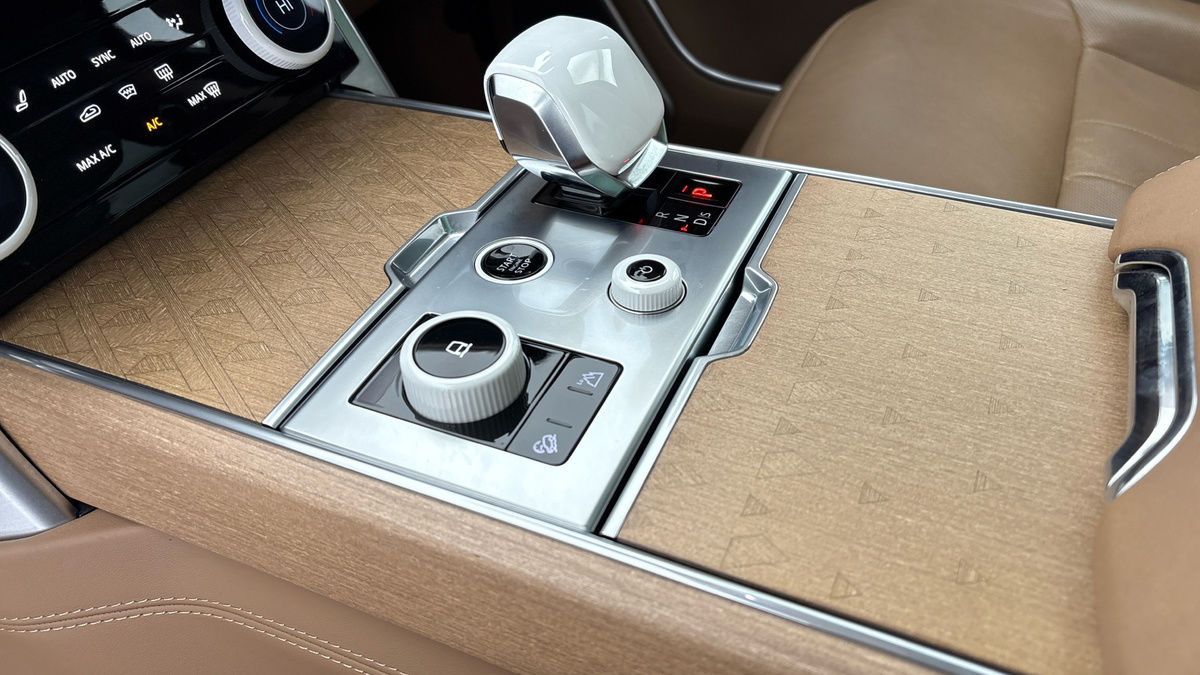 Land Rover Range Rover Image 28