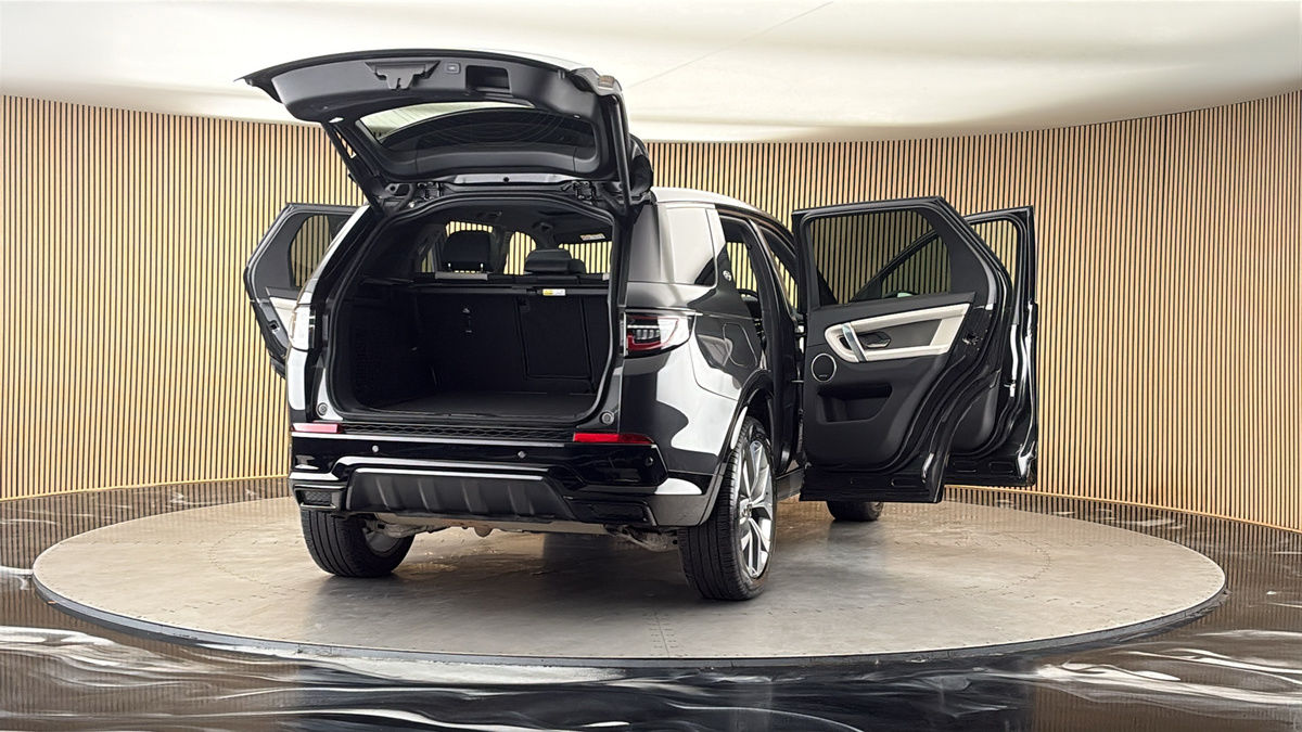 More views of Land Rover Discovery Sport