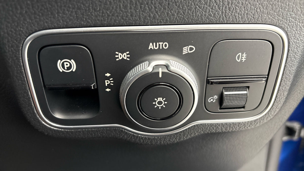 Mercedes-Benz GLA Image 30