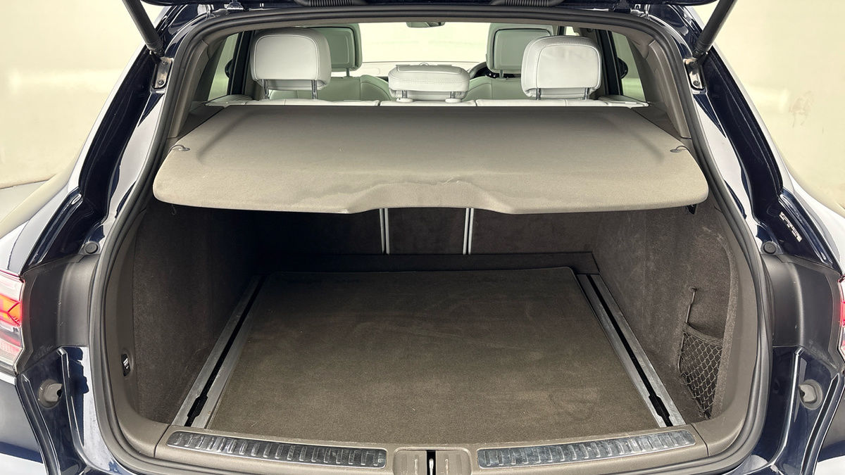 Porsche Macan Image 11