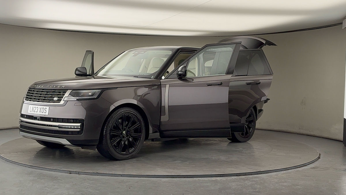 More views of Land Rover Range Rover