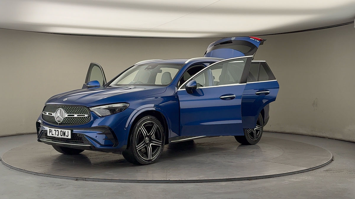 More views of Mercedes-Benz GLC
