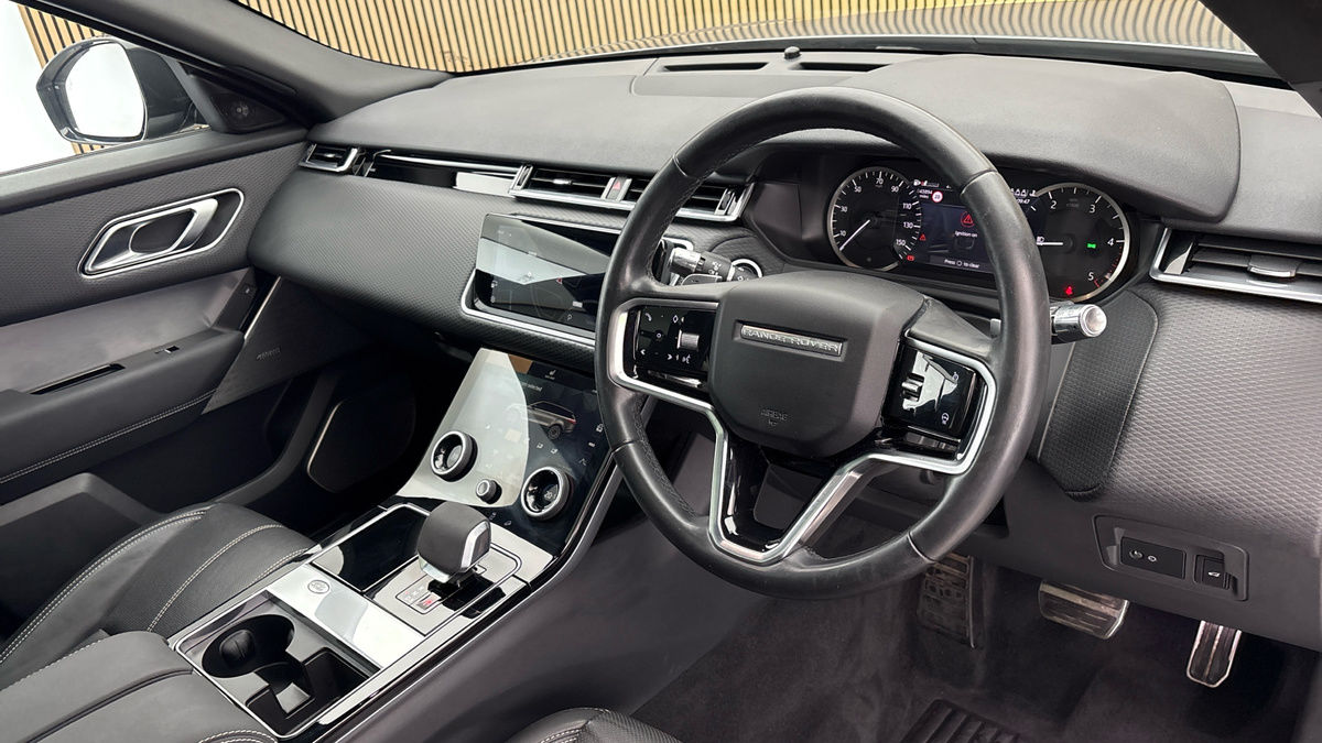 Land Rover Range Rover Velar Image 5