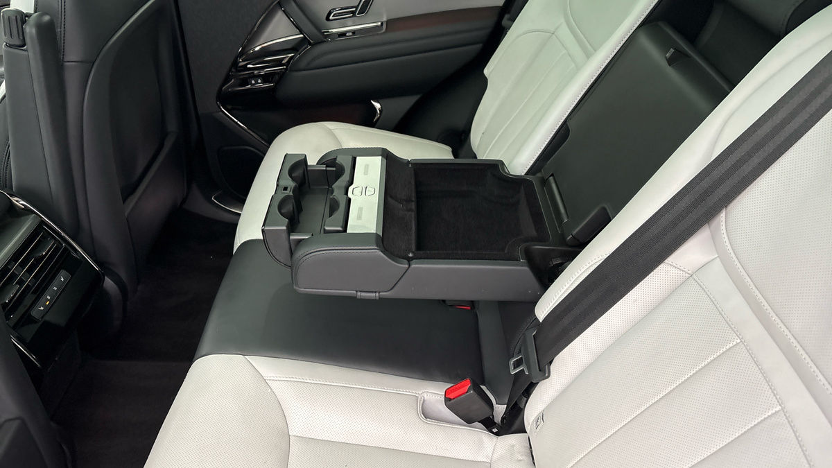 Land Rover Range Rover Sport Image 9