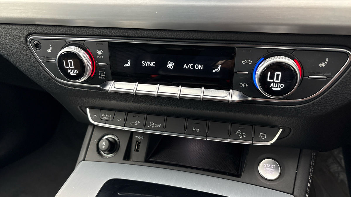 Audi Q5 Image 25