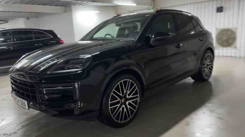 More views of Porsche Cayenne