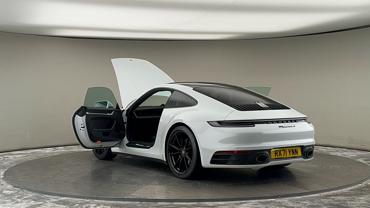Porsche 911 Image 23