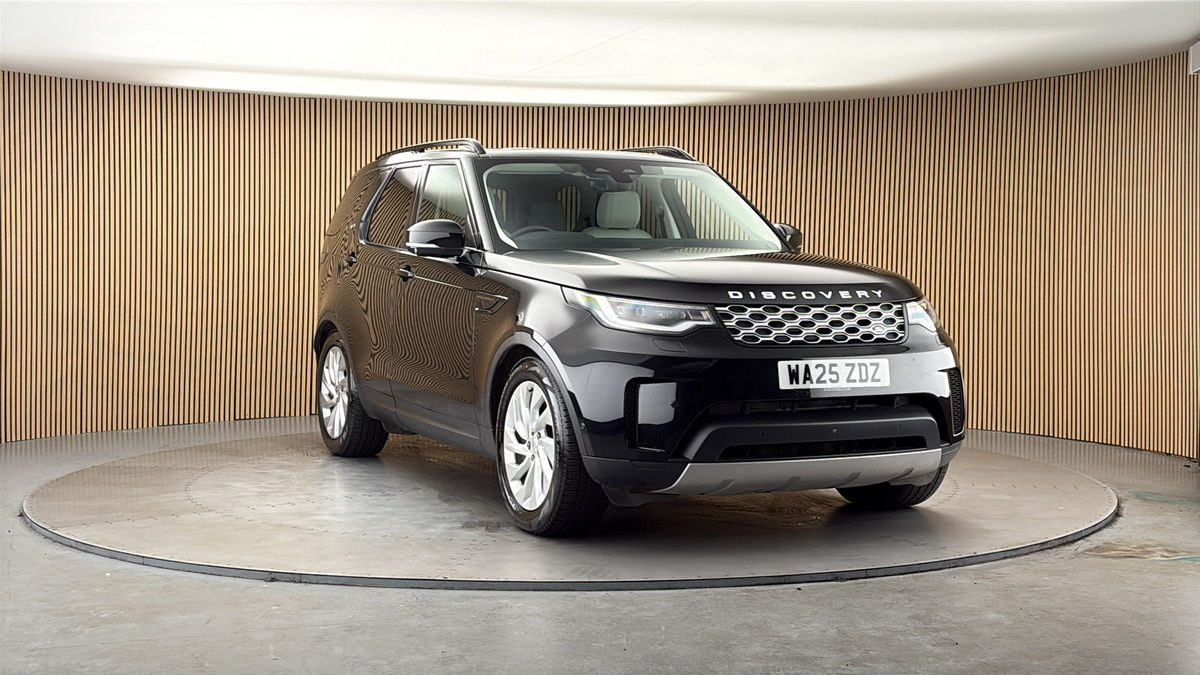 More views of Land Rover Discovery