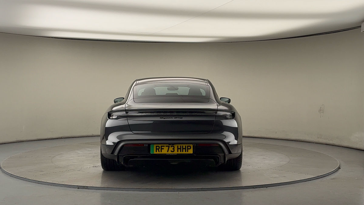 Porsche Taycan Image 4