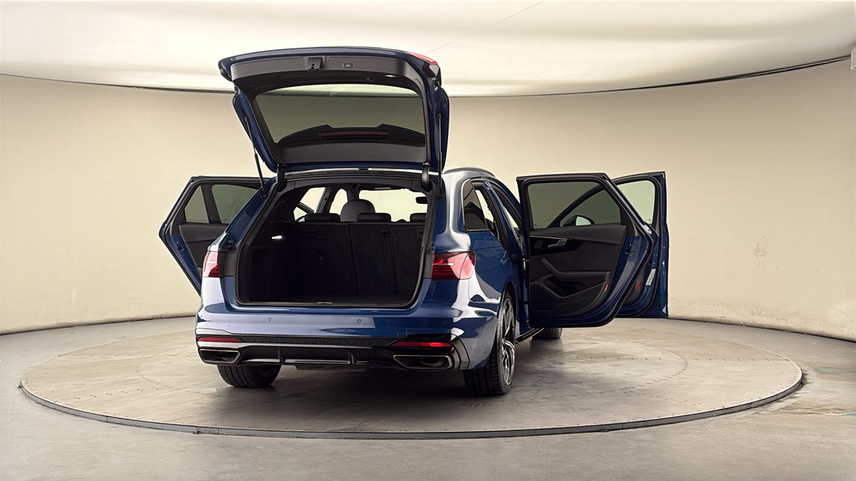 More views of Audi A4 Avant