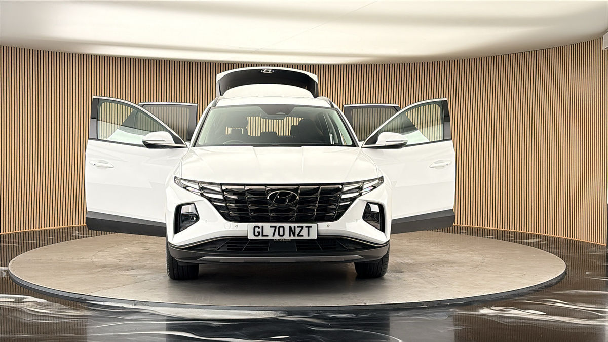 More views of Hyundai TUCSON