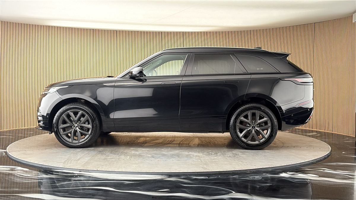 More views of Land Rover Range Rover Velar