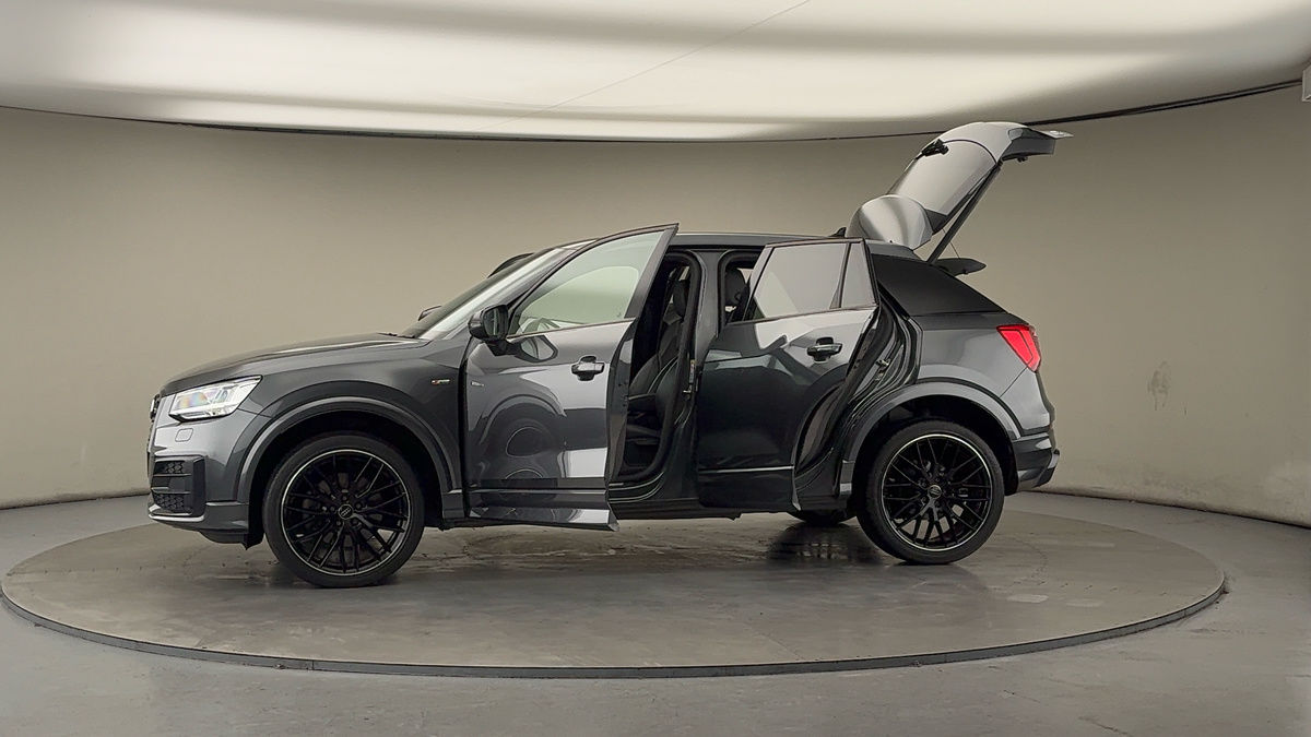 More views of Audi Q2