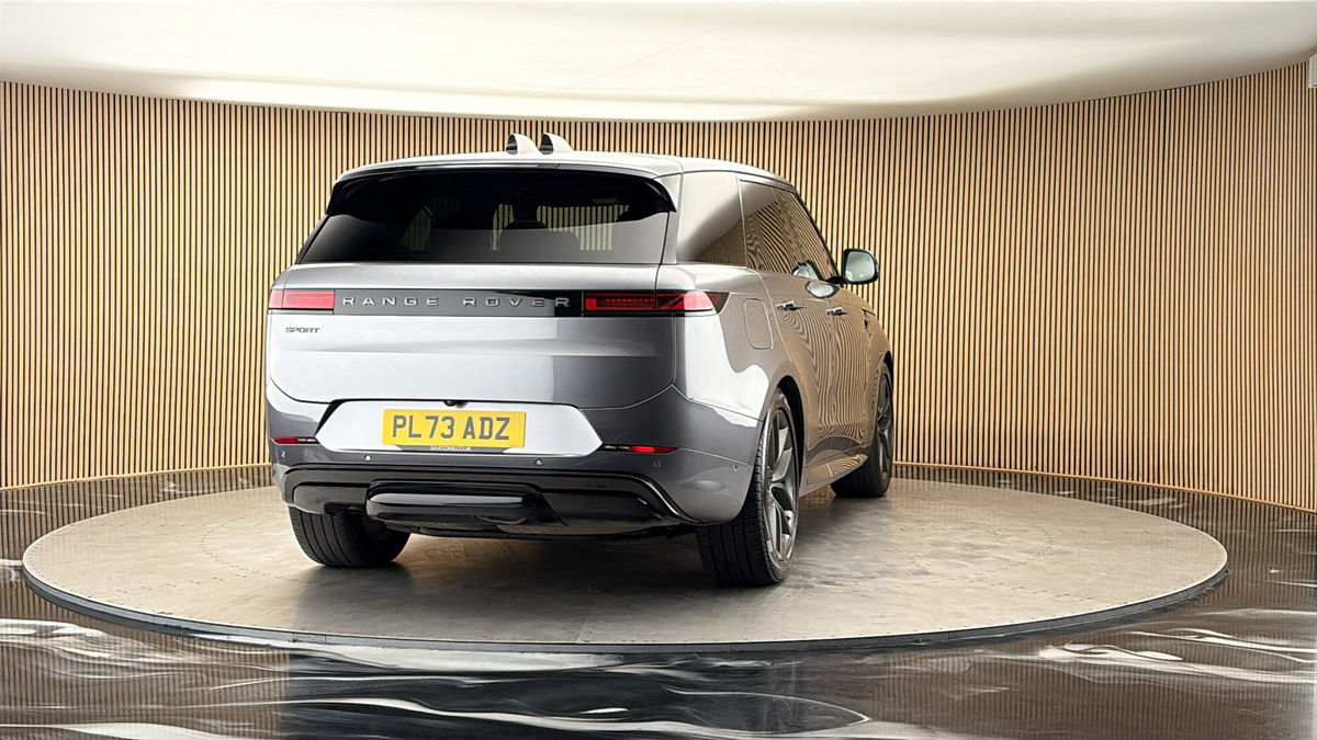 More views of Land Rover Range Rover Sport