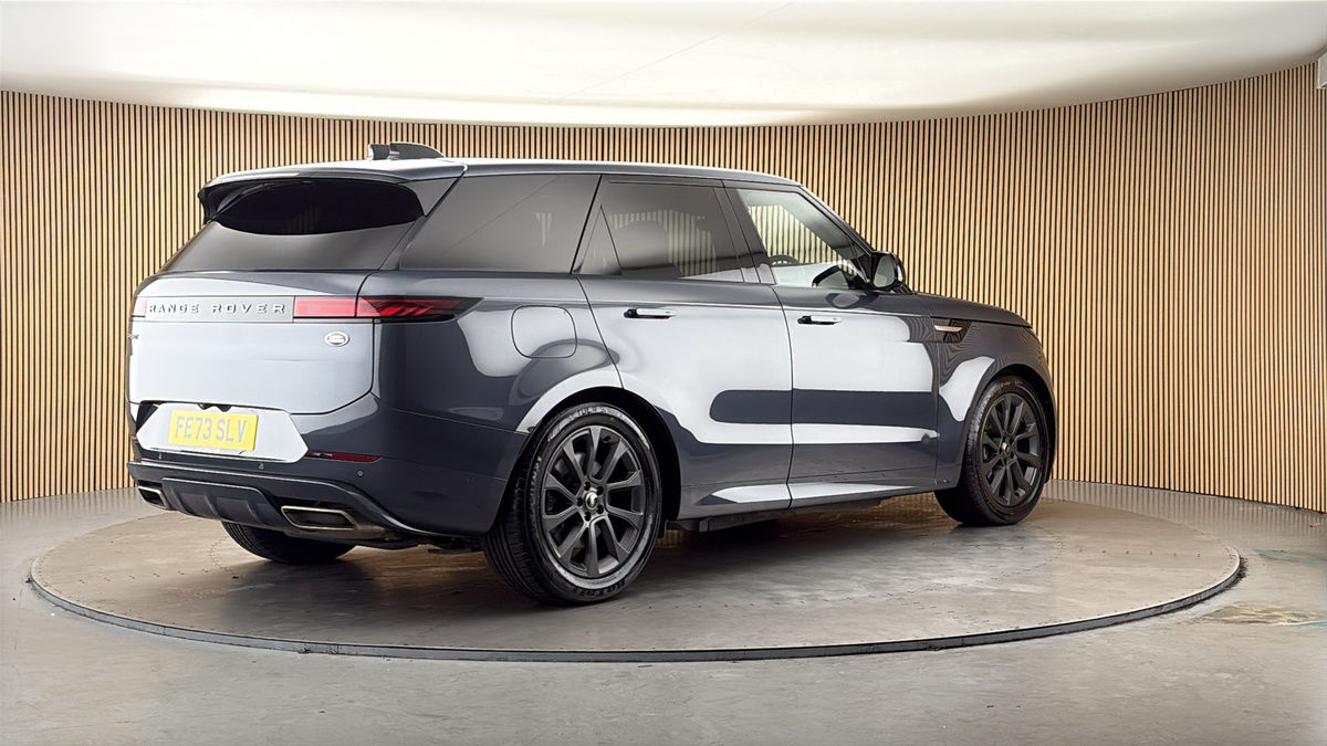 Land Rover Range Rover Sport Image 21
